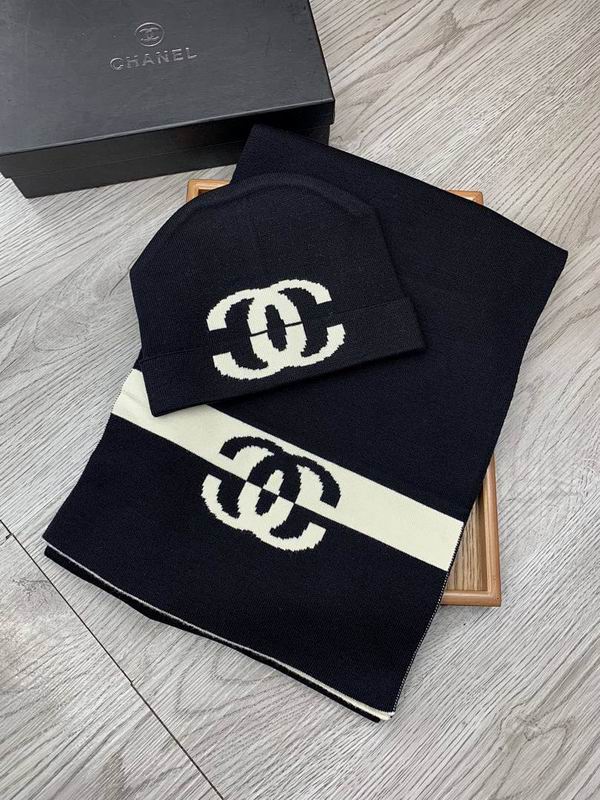 Chanel scarf hat hm61